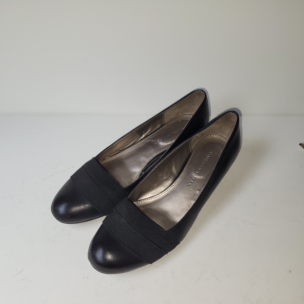 Dana Buchman Black Leather Women's Flats